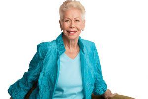Louise Hay haciendo tapping